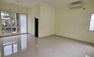 DISEWAKAN RUMAH GRAND CITY FORESTVILLE