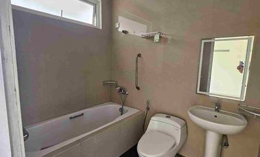 DISEWAKAN RUMAH GRAND CITY FORESTVILLE