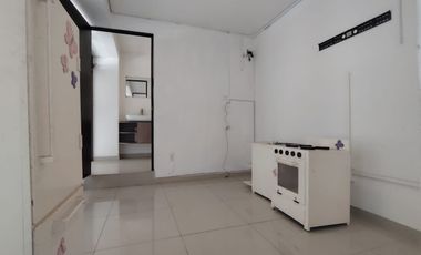 LOCAL COMERCIAL DE 45.27M2 A UNOS METROS DE GLORIETA LA LUNA