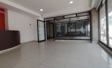 LOCAL COMERCIAL DE 45.27M2 A UNOS METROS DE GLORIETA LA LUNA