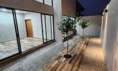 Amplia casa residencial en la riviera veracruzana dentro de exclusivo fraccionamiento