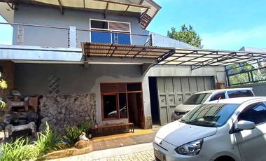 Dijual Tanah Beserta 4 Bangunan di Padalarang, Strategis Area Komplek