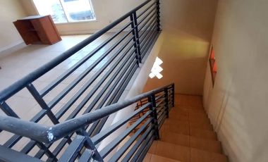 Dijual Tanah Beserta 4 Bangunan di Padalarang, Strategis Area Komplek