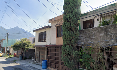 Casa en venta en Monterrey, Nuevo León. CLM1