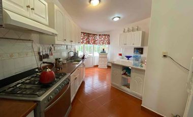 Preciosa casa en RENTA de 1 planta EN CACALOMACAN