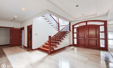 5BR House for Rent in Dasmariñas Village, Makati - RR3485182