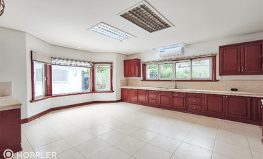 5BR House for Rent in Dasmariñas Village, Makati - RR3485182