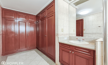 5BR House for Rent in Dasmariñas Village, Makati - RR3485182