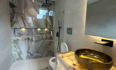 Casa Amoblada de Alquiler en Ceibos Santa Cecilia