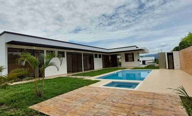 VENDO CASA PARA ESTRENAR