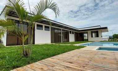 VENDO CASA PARA ESTRENAR