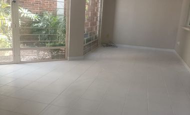 Renta casa para oficinas, Fracc. San José Vista Hermosa, Zona Angelópolis