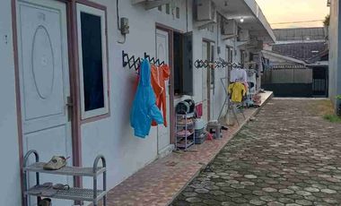 RUMAH SEWA PETAKAN KEBAYORAN BARU JAKARTA SELATAN