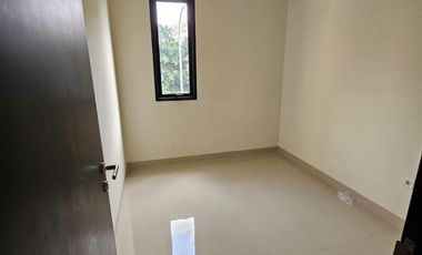 Disewakan Cepat Rumah Rapi Siap Huni di Modernland Tangerang