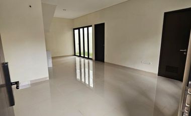 Disewakan Cepat Rumah Rapi Siap Huni di Modernland Tangerang