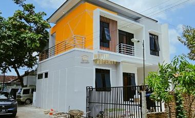 RUMAH MEWAH 2 LANTAI DI CLUSTER EXCLUSIVE DI DEPOK SLEMAN