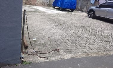 DIJUAL RUMAH BANGUNAN PERMANEN 2 LANTAI SIAP HUNI LOKASI STRATEGIS DI SLIPI