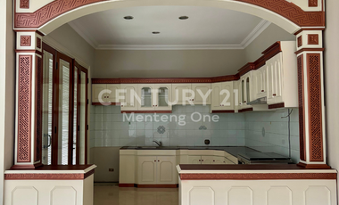 For Sale: Semi-Furnished Luxury House in the Heart of Menteng with Swimming Pool