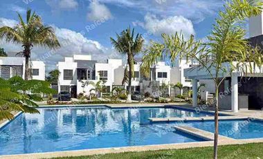 Casa amueblada en renta en coto privado con alberca. Cerca de la clínica del IMSS 33, Bahía de Banderas, Nayarit.