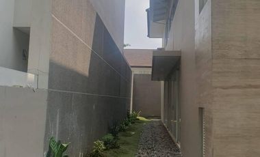 Rumah 2 Lantai Baru Minimalis HGB di Graha Natura Siap Huni