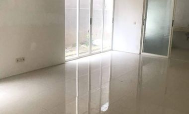 Rumah 2 Lantai Baru Minimalis HGB di Graha Natura Siap Huni