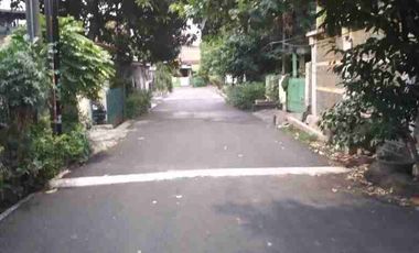 Rumah Hitung Tanah di Komplek Migas Kemanggisan Palmerah Binus Jakarta Barat