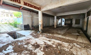 Gedung di Lahan Luas 1200m Jl Soepomo Tebet Jaksel