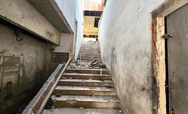Gedung di Lahan Luas 1200m Jl Soepomo Tebet Jaksel