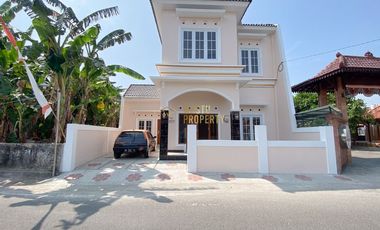 RUMAH BARU DAN SIAP HUNI, 10 MENIT DARI TERMINAL GIWANGAN