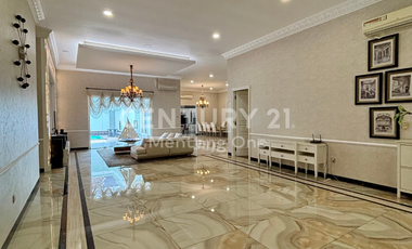 For Rent: Luxury & Spacious House with Swimming Pool in Prime Menteng, Central Jakarta