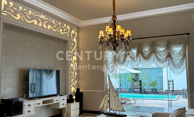 For Rent: Luxury & Spacious House with Swimming Pool in Prime Menteng, Central Jakarta