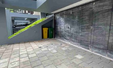 dijual rumah mewah Lebak bulus