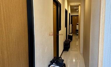 Investasi Emas Jangka Panjang, Kost Modern di Tanah Sereal Tambora Full Furnished, Income Stabil, Dekat ITC Roxy & Mall Central Park Jakarta Barat