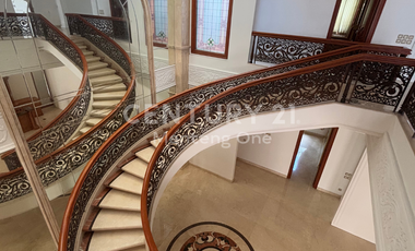 For Rent: Charming House with Lush Garden in Menteng