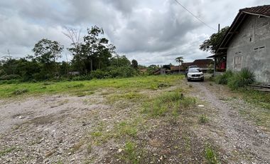 2 Tanah Murah  SHM siap AJB dan Siap Bangun di Utara Jogja