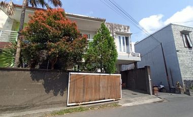 Rumah 3 Kamar Tidur Cantik Dijual, di Gatsu Tengah, Denpasar Area