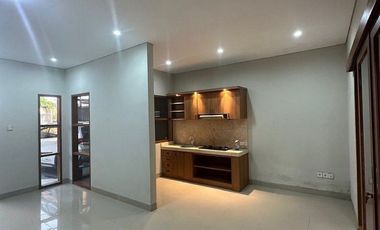 Rumah 3 Kamar Tidur Cantik Dijual, di Gatsu Tengah, Denpasar Area