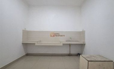 Disewakan Rumah Tanjung Duren Raya Unfurnish Selesai Renovasi 1,5 Lantai, Akses Strategis Dekat Cabang Bank BCA & Mall Central Park Di Tanjung Duren