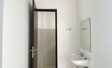 Ruko Conifera 3lt Gandeng 10x15 150m Metland Menteng Cakung Jakarta Timur