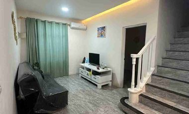DIJUAL / DISEWA TOWN HOUSE TAMAN PARIS FULL FURNISHED, KARAWACI