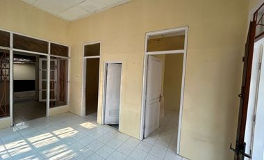 Dijual Cepat Rumah Tinggal Lokasi Strategis Dalam Cluster Yunani Banjar Wijaya, Tangerang