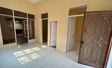 Dijual Cepat Rumah Tinggal Lokasi Strategis Dalam Cluster Yunani Banjar Wijaya, Tangerang