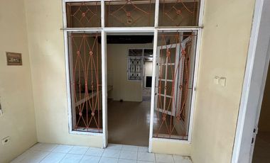 Dijual Cepat Rumah Tinggal Lokasi Strategis Dalam Cluster Yunani Banjar Wijaya, Tangerang