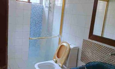 4 Storey 5 Bedroom Townhouse with 2 Car Garage For Sale at San Antonio Makati