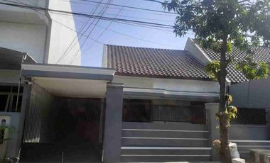 Dijual/disewakan rumah di Kutisari Indah Utara