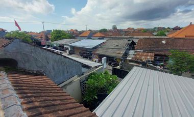 Di jual Kost Lantai 2
Lokasi di Tukad Languan Panjer