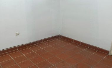 VENTA - CASA 2 DORMITORIOS - CENTRO CAÑADA DE GÓMEZ