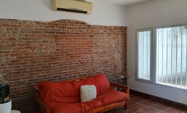 VENTA - CASA 2 DORMITORIOS - CENTRO CAÑADA DE GÓMEZ