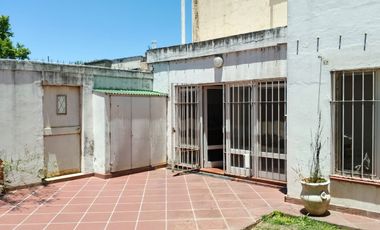 VENTA - CASA 2 DORMITORIOS - CENTRO CAÑADA DE GÓMEZ