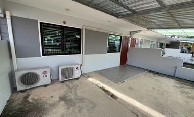 92839 - ขายถูก บ้านทาวเฮาส์ชั้นเดียว เฟอร์นิเจอร์ครบพร้อมเข้าอยู่ ตำบลหางดง อำเภอหางดง จังหวัดเชียงใหม่